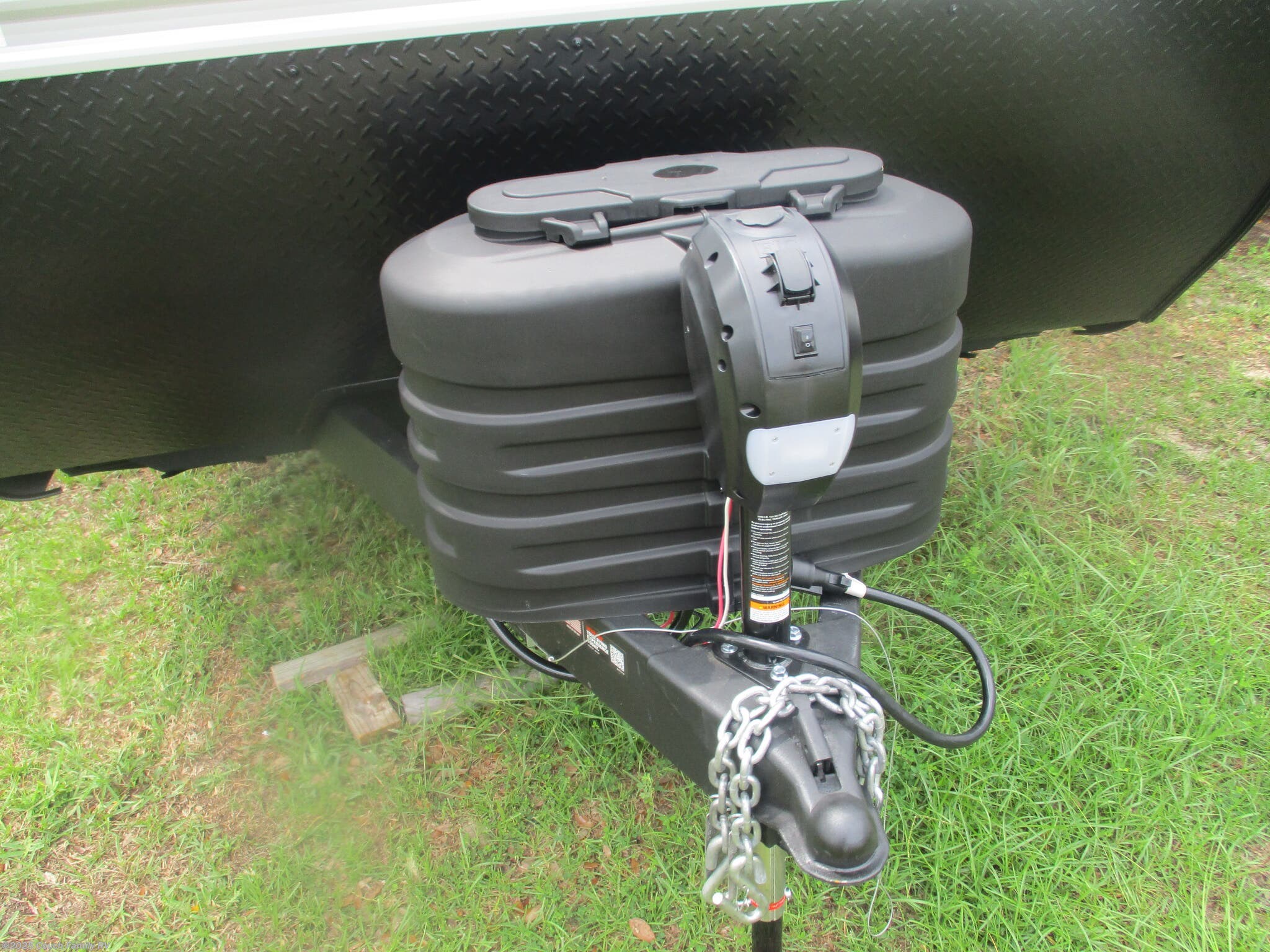 Contact us now about this 2026 Jayco Jay Flight SLX 261BHS! 2026 Jay Flight SLX 261BHS by Jayco from Couch Family RV in Cross City, Florida