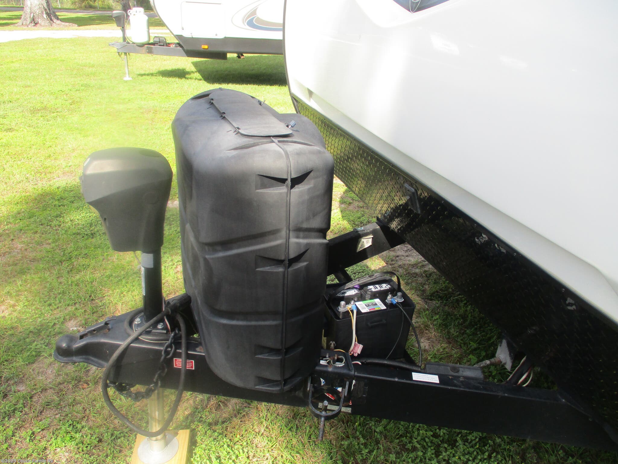 Call now about this 2020 Keystone Outback 299URL! 2020 Keystone Outback 299URL - Used Travel Trailer For Sale by Couch Family RV in Cross City, Florida features Smoke Detector, CO Detector, Water Heater, Shower, Non-Smoking Unit