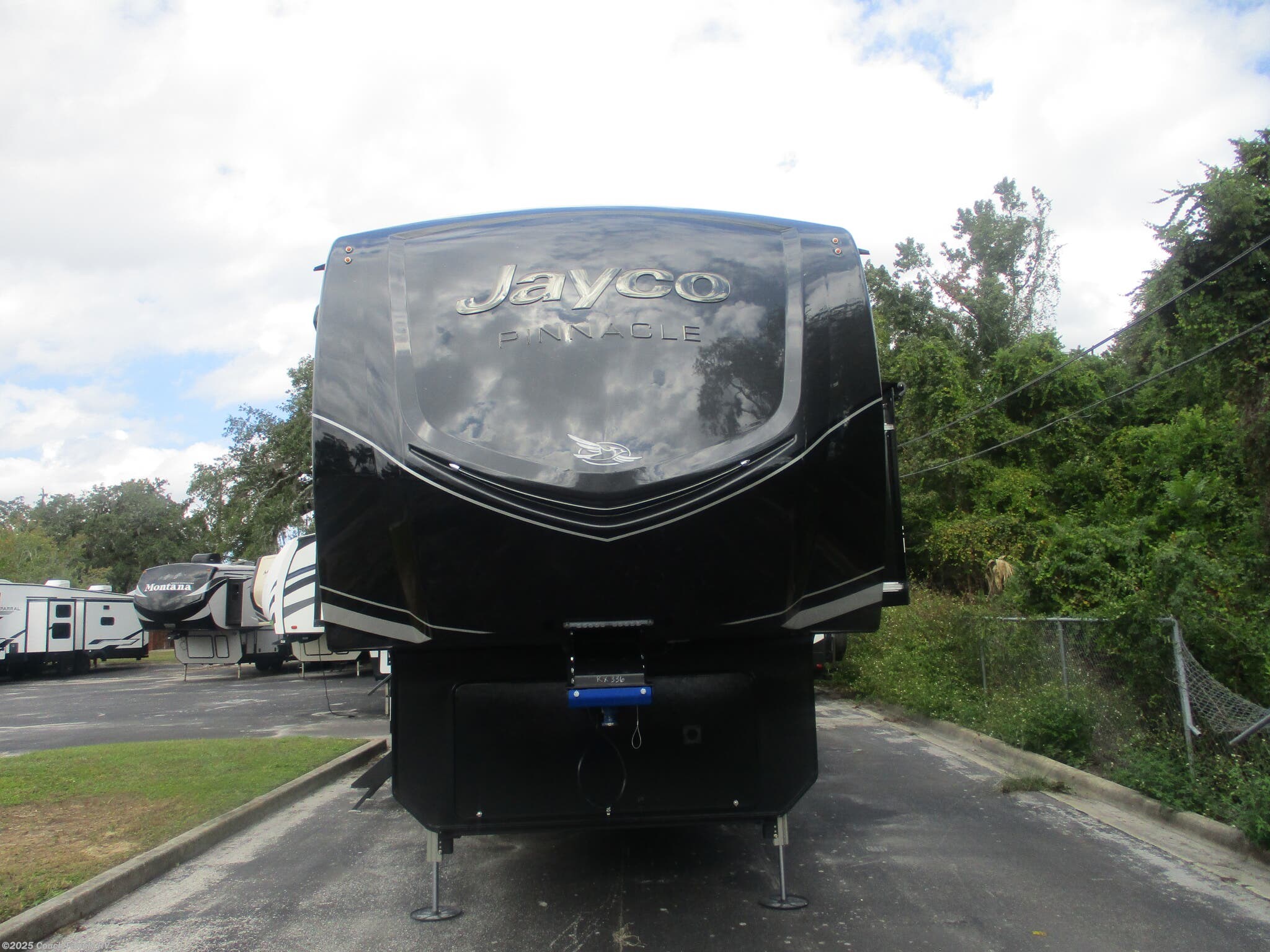 Call now about this 2026 Jayco Pinnacle 38FBRK! 2026 Jayco Pinnacle 38FBRK - New Fifth Wheel For Sale by Couch Family RV in Cross City, Florida features Hitch, Griddle, Convection Microwave, Central Vacuum, LED HDTV