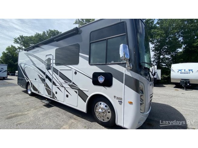 New 23 Thor Motor Coach Hurricane 31C available in Elkhart, Indiana