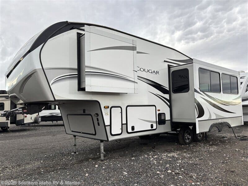 Contact us now about this 2021 Keystone Cougar 25RES! 2021 Cougar 25RES by Keystone from Southern Idaho RV & Marine in Jerome, Idaho