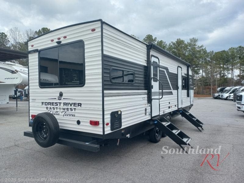 Contact us now about this 2025 East to West Della Terra 263RK! 2025 Della Terra 263RK by East to West from Southland RV in Norcross, Georgia