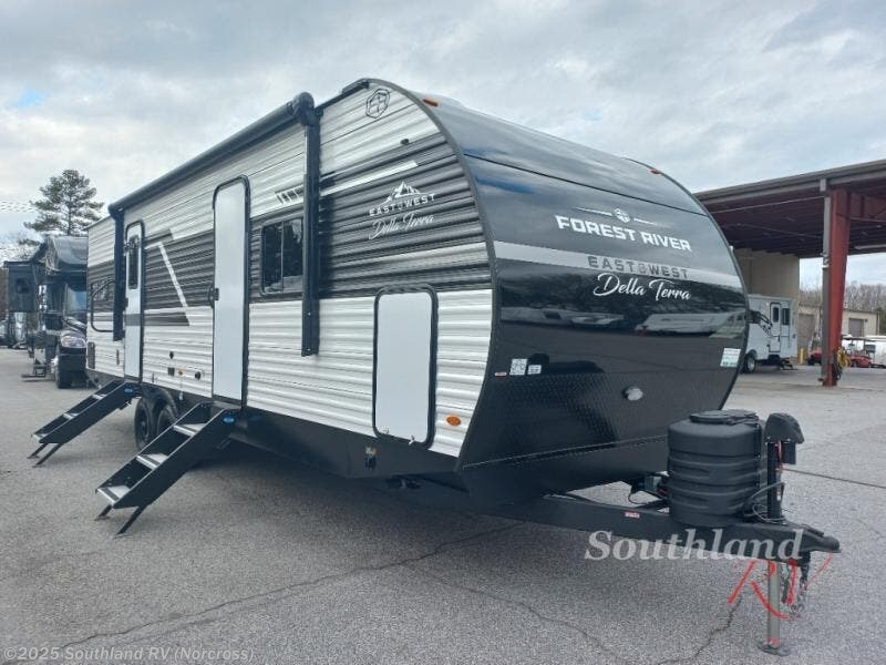 Email now about this 2025 East to West Della Terra 263RK! New 2025 East to West Della Terra 263RK available in Norcross, Georgia