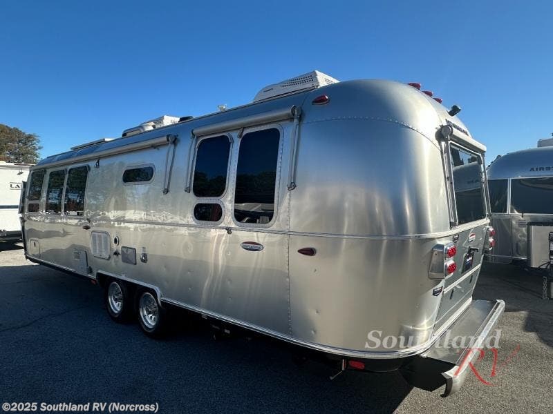 Used 2017 Airstream International Serenity 30RB Queen available in Norcross, Georgia