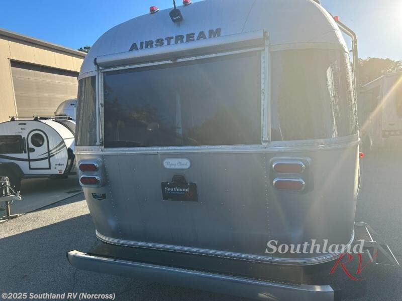 Used 2024 Airstream Flying Cloud 25FBQ available in Norcross, Georgia