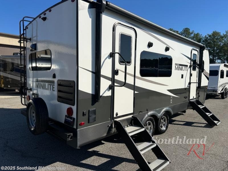 Contact us now about this 2024 Forest River Rockwood Mini Lite 2515S! 2024 Rockwood Mini Lite 2515S by Forest River from Southland RV in Norcross, Georgia