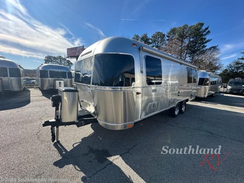 Used 2024 Airstream Globetrotter 25FB Twin available in Norcross, Georgia