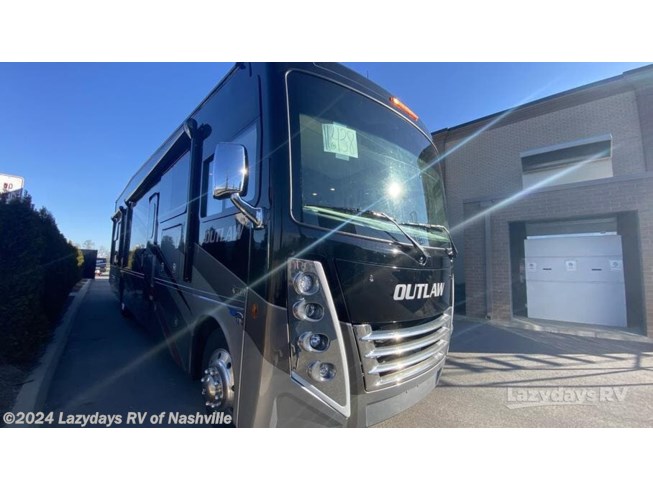 New 2024 Thor Motor Coach Outlaw 38KB available in Murfreesboro, Tennessee