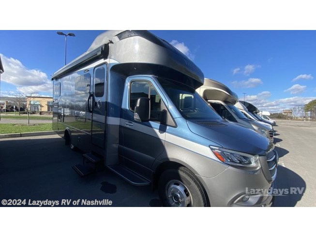 Used 2020 Tiffin Wayfarer 25 LW available in Murfreesboro, Tennessee