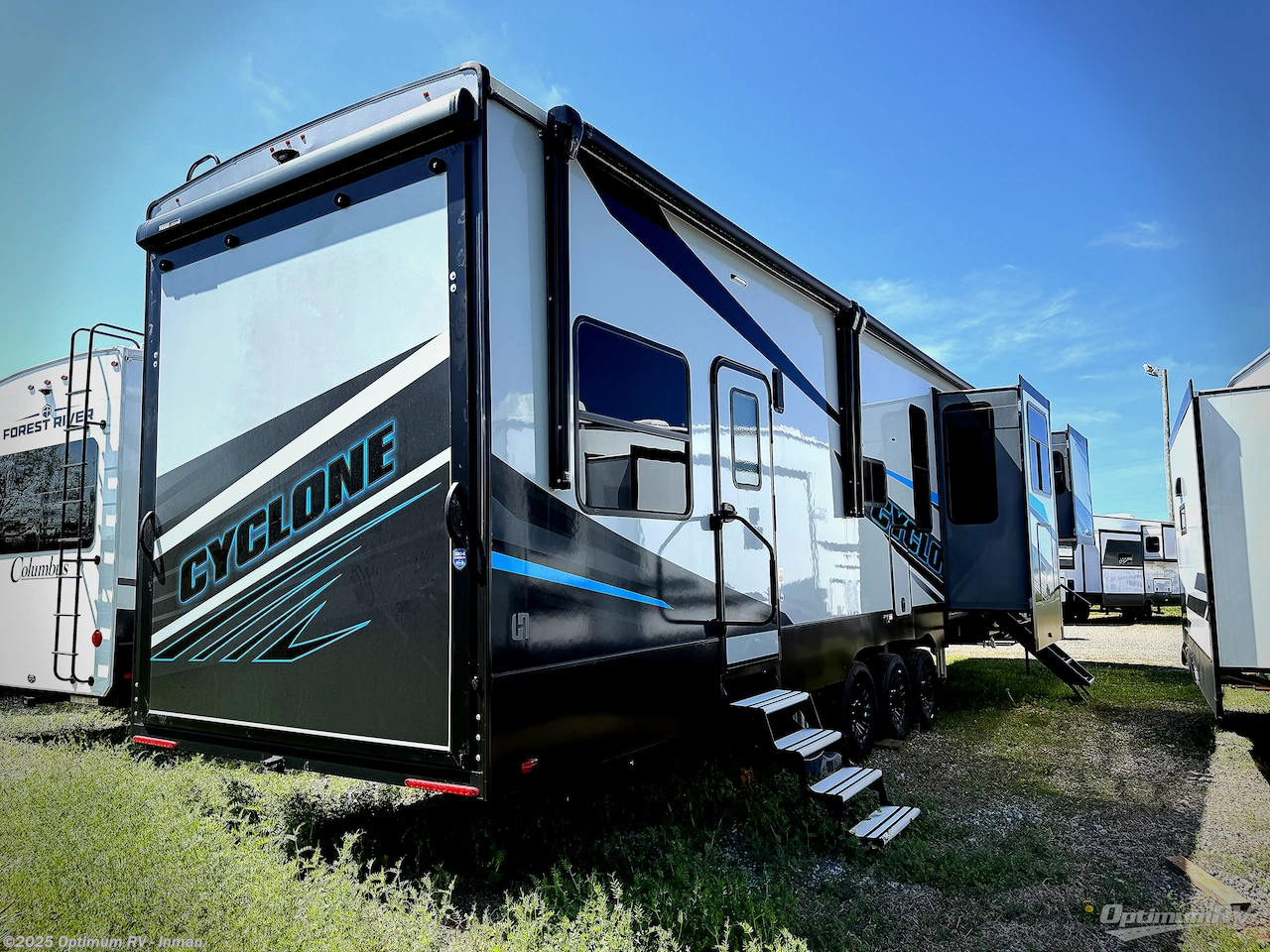 Call now about this 2025 Heartland Cyclone 4008! 2025 Heartland Cyclone 4008 - New Fifth Wheel For Sale by Optimum RV - Inman in Inman, South Carolina