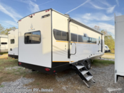 Call now about this 2025 Ember RV E-Series 25RUD! 2025 Ember RV E-Series 25RUD - New Travel Trailer For Sale by Optimum RV - Inman in Inman, South Carolina features Awning, Slideout