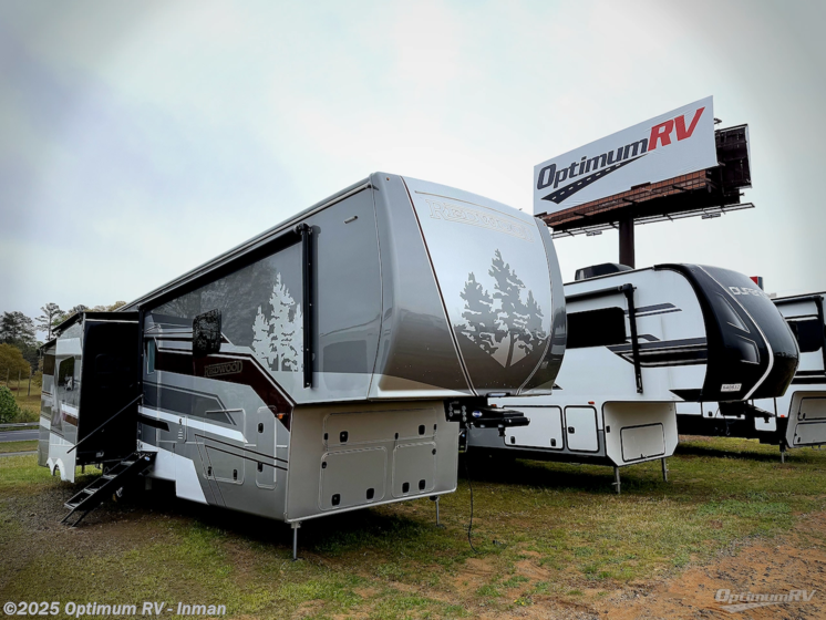 Email now about this 2025 Redwood RV Redwood 401LK! New 2025 Redwood RV Redwood 401LK available in Inman, South Carolina