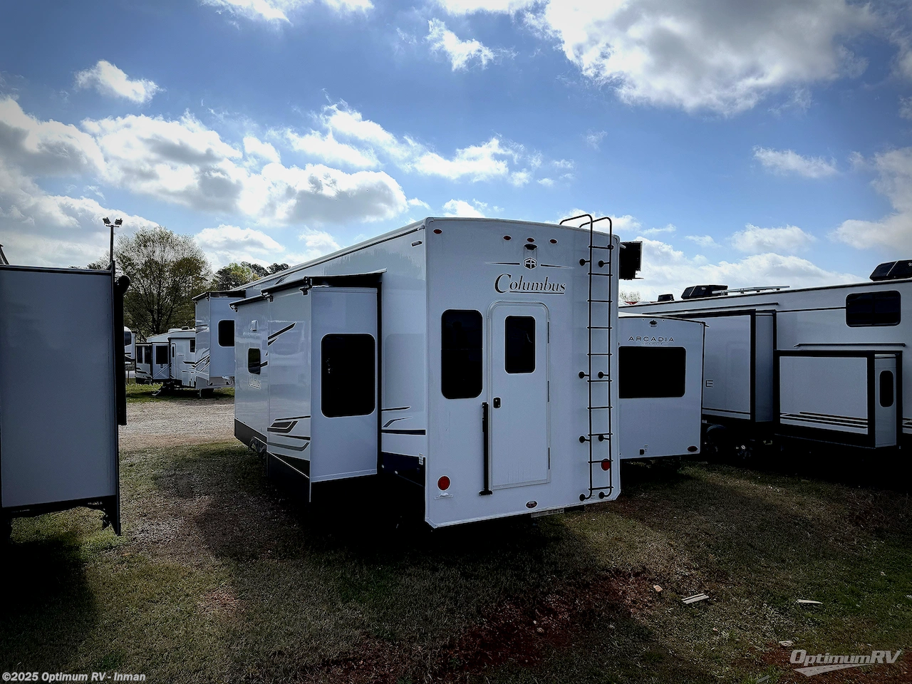 Call now about this 2025 Palomino Columbus 376DS! 2025 Palomino Columbus 376DS - New Fifth Wheel For Sale by Optimum RV - Inman in Inman, South Carolina features Slideout, Awning