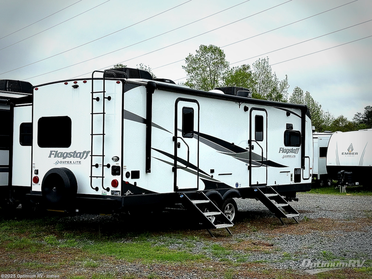 Call now about this 2024 Forest River Flagstaff Super Lite 26FKBS! 2024 Forest River Flagstaff Super Lite 26FKBS - Used Travel Trailer For Sale by Optimum RV - Inman in Inman, South Carolina features Awning, Slideout
