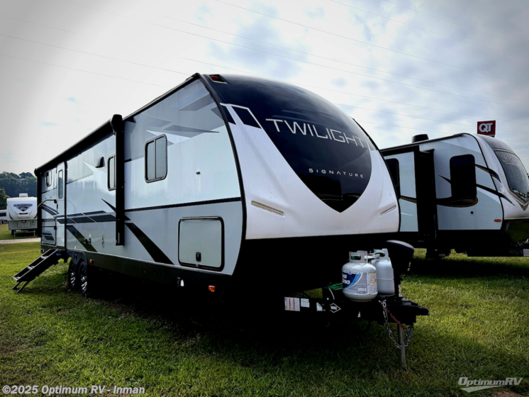 Email now about this 2021 Cruiser RV Twilight Signature TWS 2800! Used 2021 Cruiser RV Twilight Signature TWS 2800 available in Inman, South Carolina