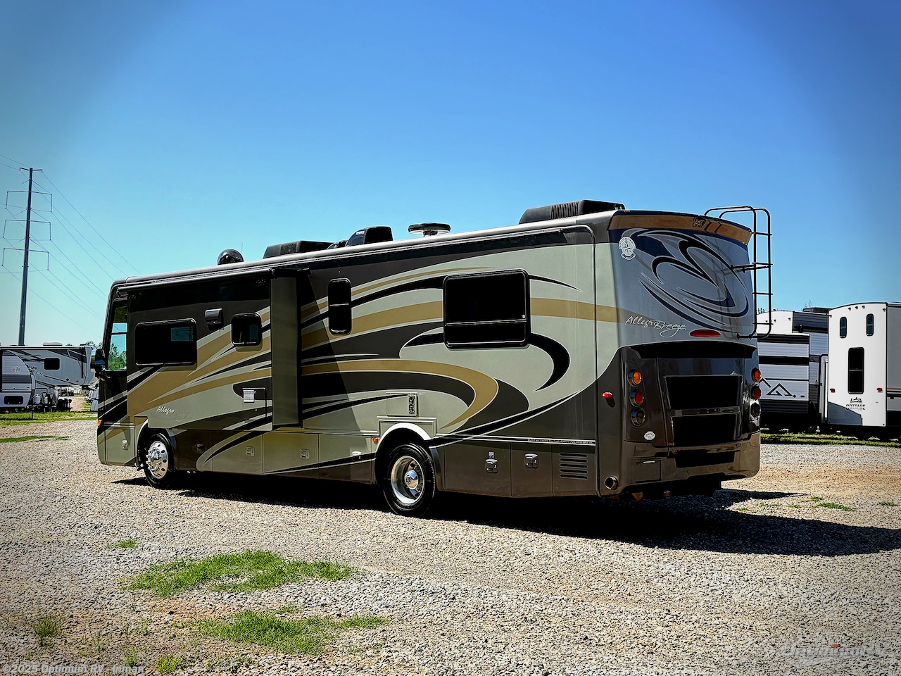 Contact us now about this 2013 Tiffin Allegro Breeze 32 BR! 2013 Allegro Breeze 32 BR by Tiffin from Optimum RV - Inman in Inman, South Carolina