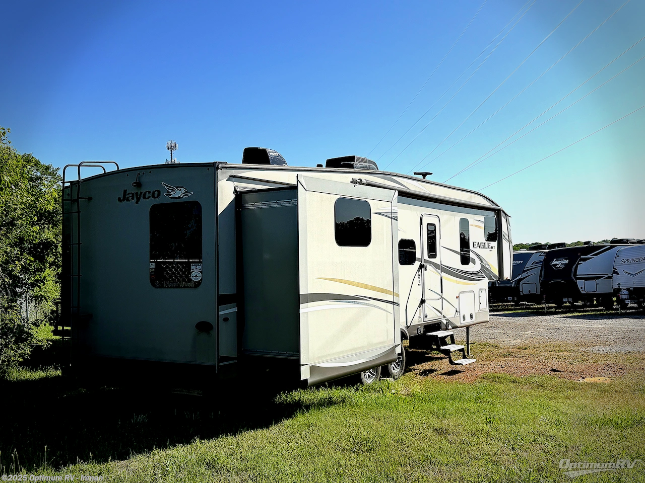 Call now about this 2017 Jayco Eagle HT 28.5BHXB! 2017 Jayco Eagle HT 28.5BHXB - Used Fifth Wheel For Sale by Optimum RV - Inman in Inman, South Carolina features Slideout