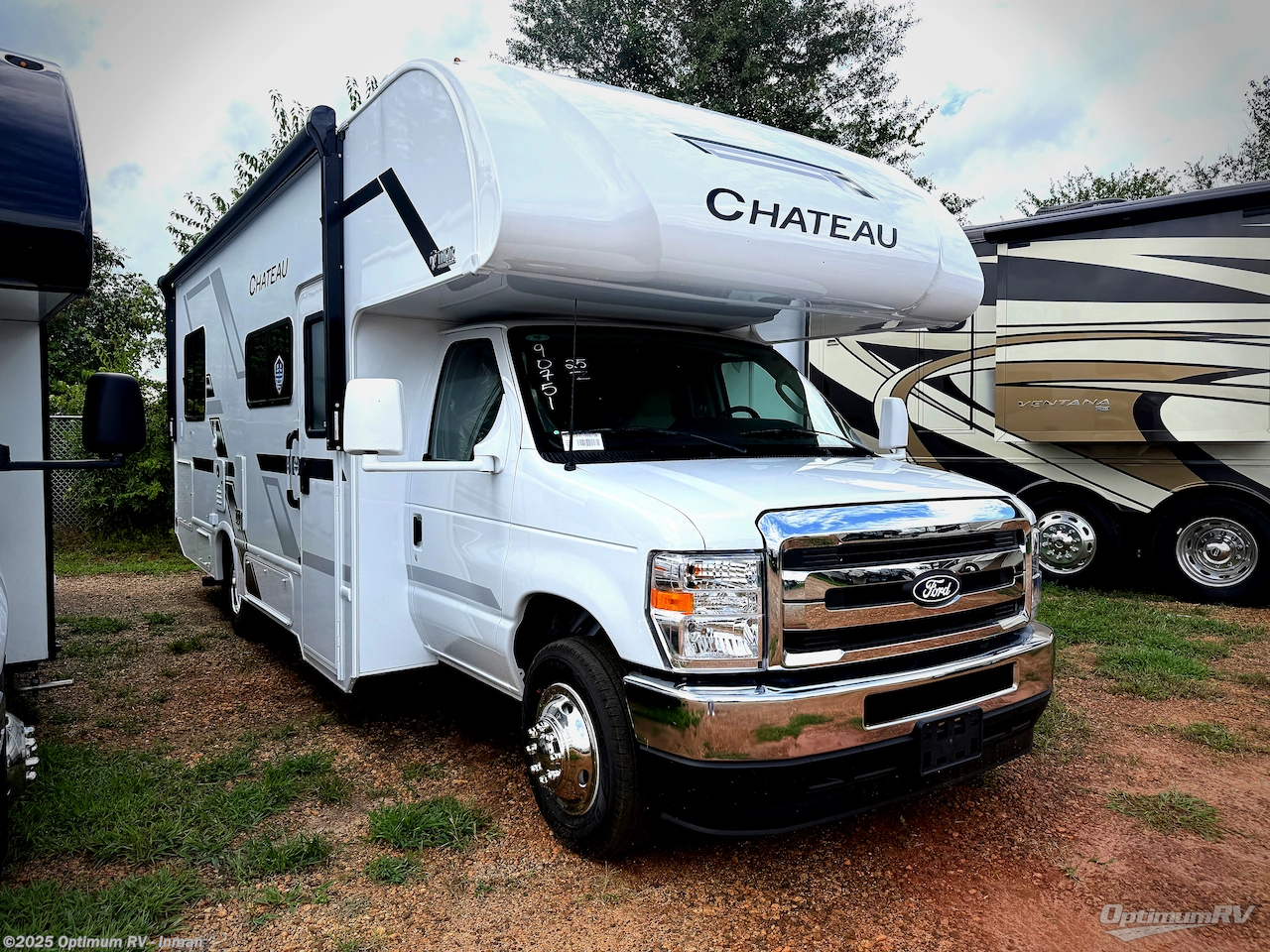 Email now about this 2026 Thor Chateau 25Z! New 2026 Thor Chateau 25Z available in Inman, South Carolina