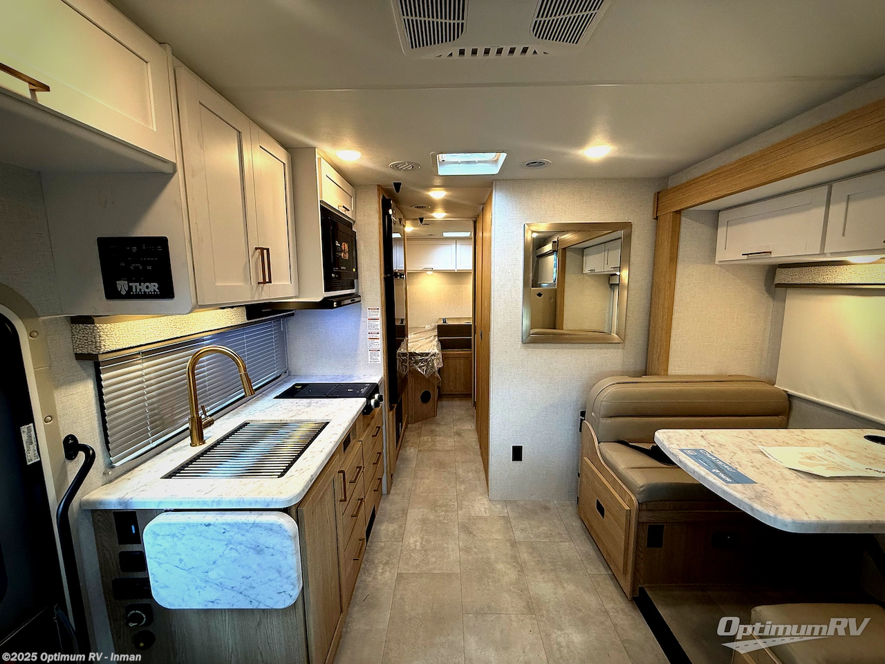 New 2026 Thor Chateau 25Z available in Inman, South Carolina