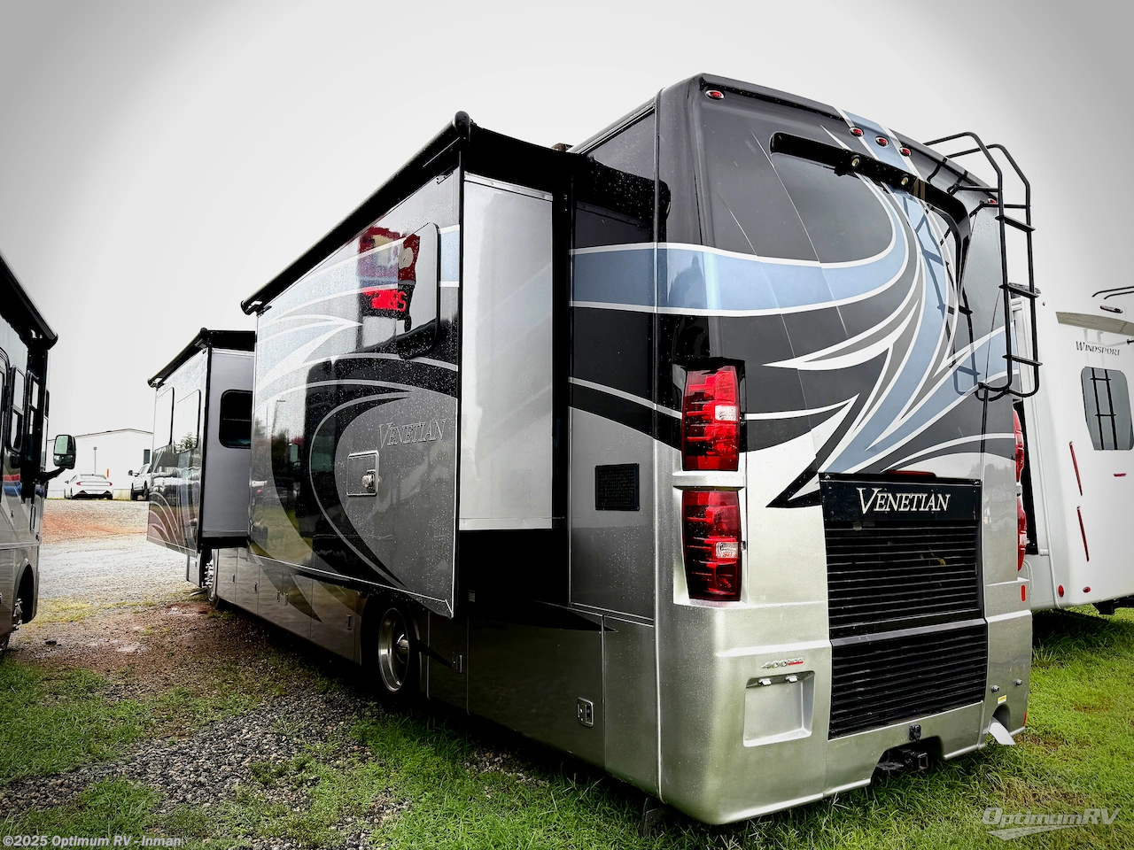 Call now about this 2016 Thor Venetian A40! 2016 Thor Venetian A40 - Used Class A For Sale by Optimum RV - Inman in Inman, South Carolina features Slideout