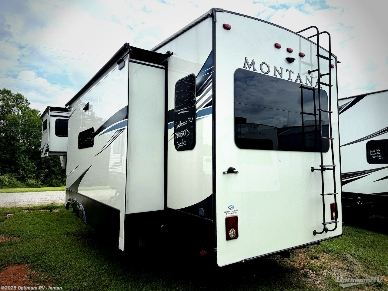 Contact us now about this 2021 Keystone Montana 3121RL! 2021 Montana 3121RL by Keystone from Optimum RV - Inman in Inman, South Carolina
