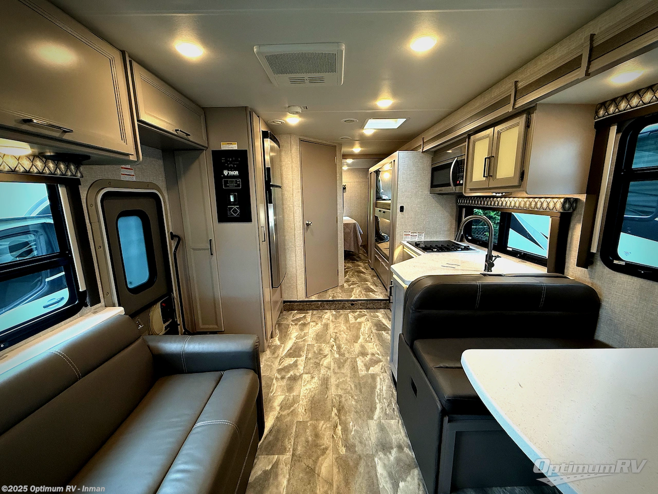 Contact us now about this 2023 Thor Quantum LF31! 2023 Quantum LF31 by Thor from Optimum RV - Inman in Inman, South Carolina