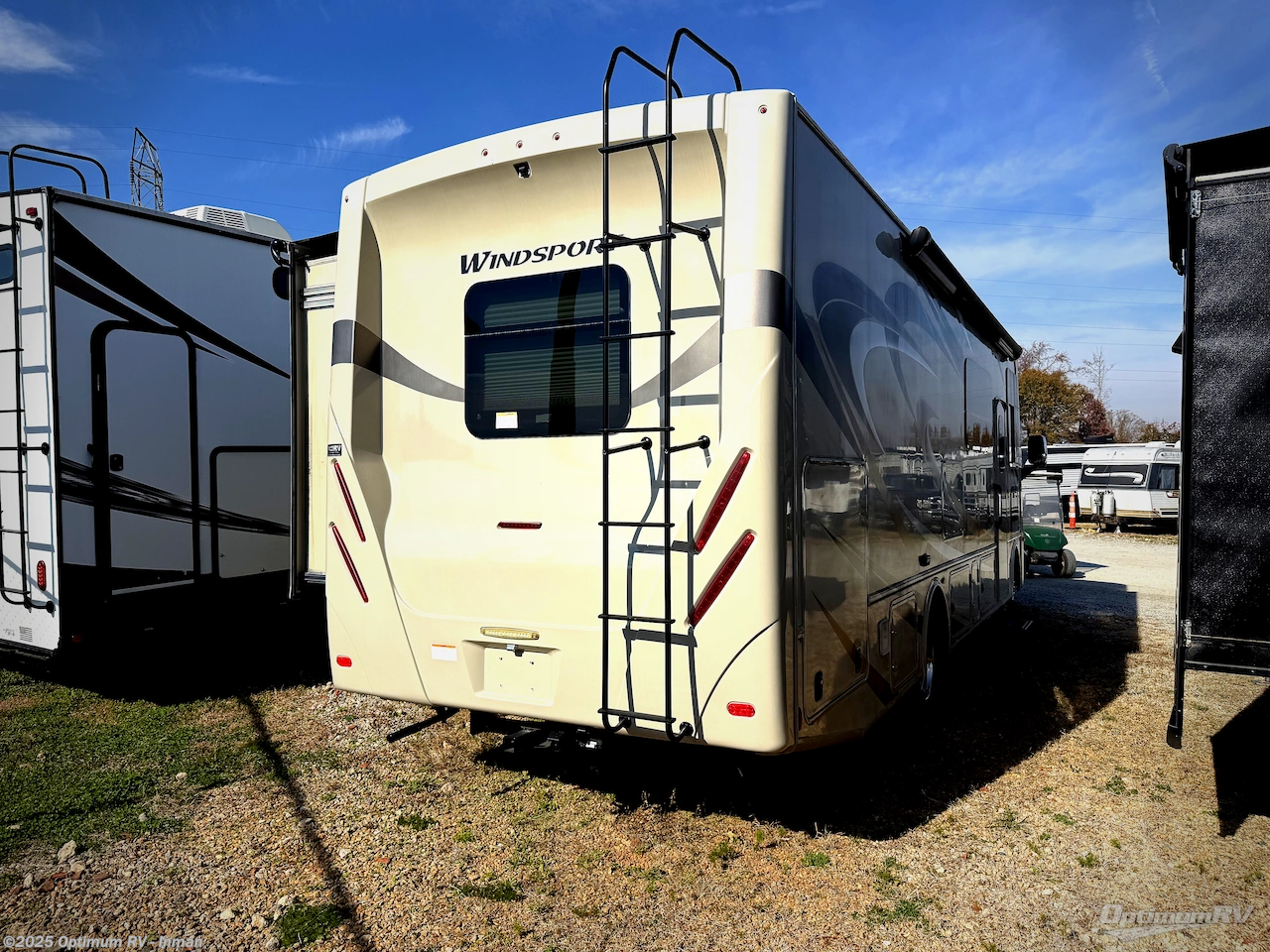 Call now about this 2019 Thor Windsport 29M! 2019 Thor Windsport 29M - Used Class A For Sale by Optimum RV - Inman in Inman, South Carolina features Slideout, Awning