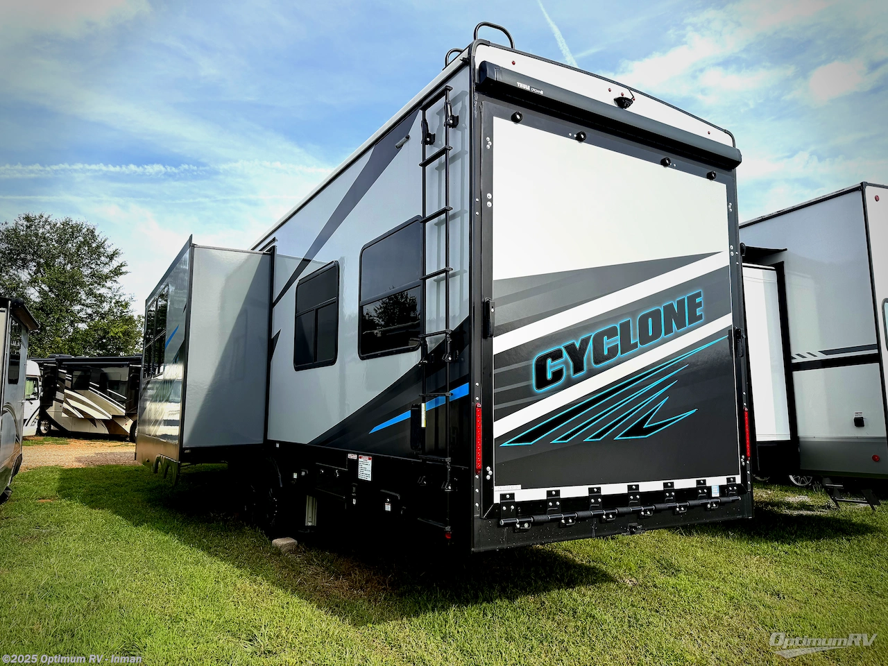 Contact us now about this 2025 Heartland Cyclone 4270! 2025 Cyclone 4270 by Heartland from Optimum RV - Inman in Inman, South Carolina