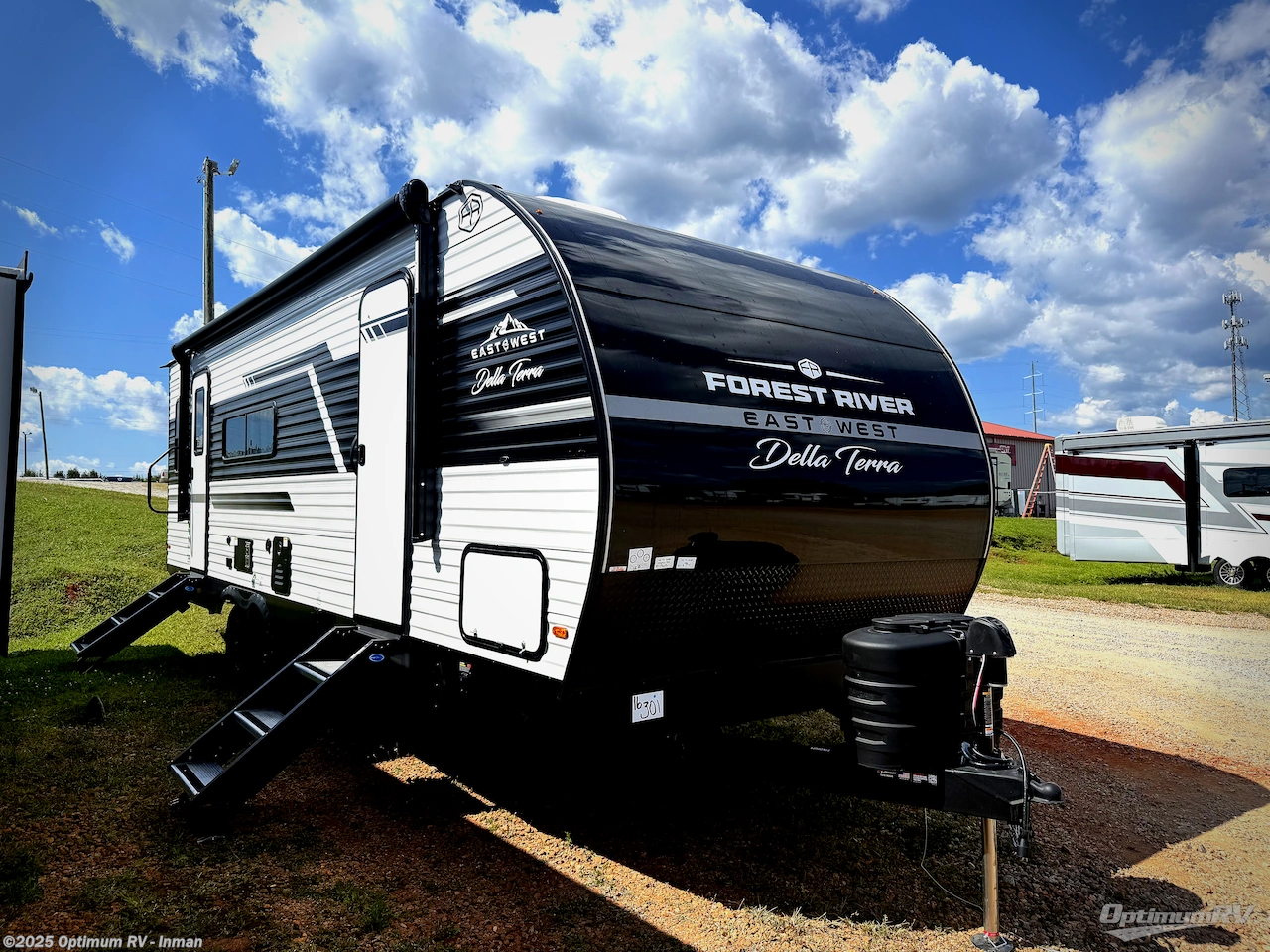 Email now about this 2026 East to West Della Terra 251RD! New 2026 East to West Della Terra 251RD available in Inman, South Carolina