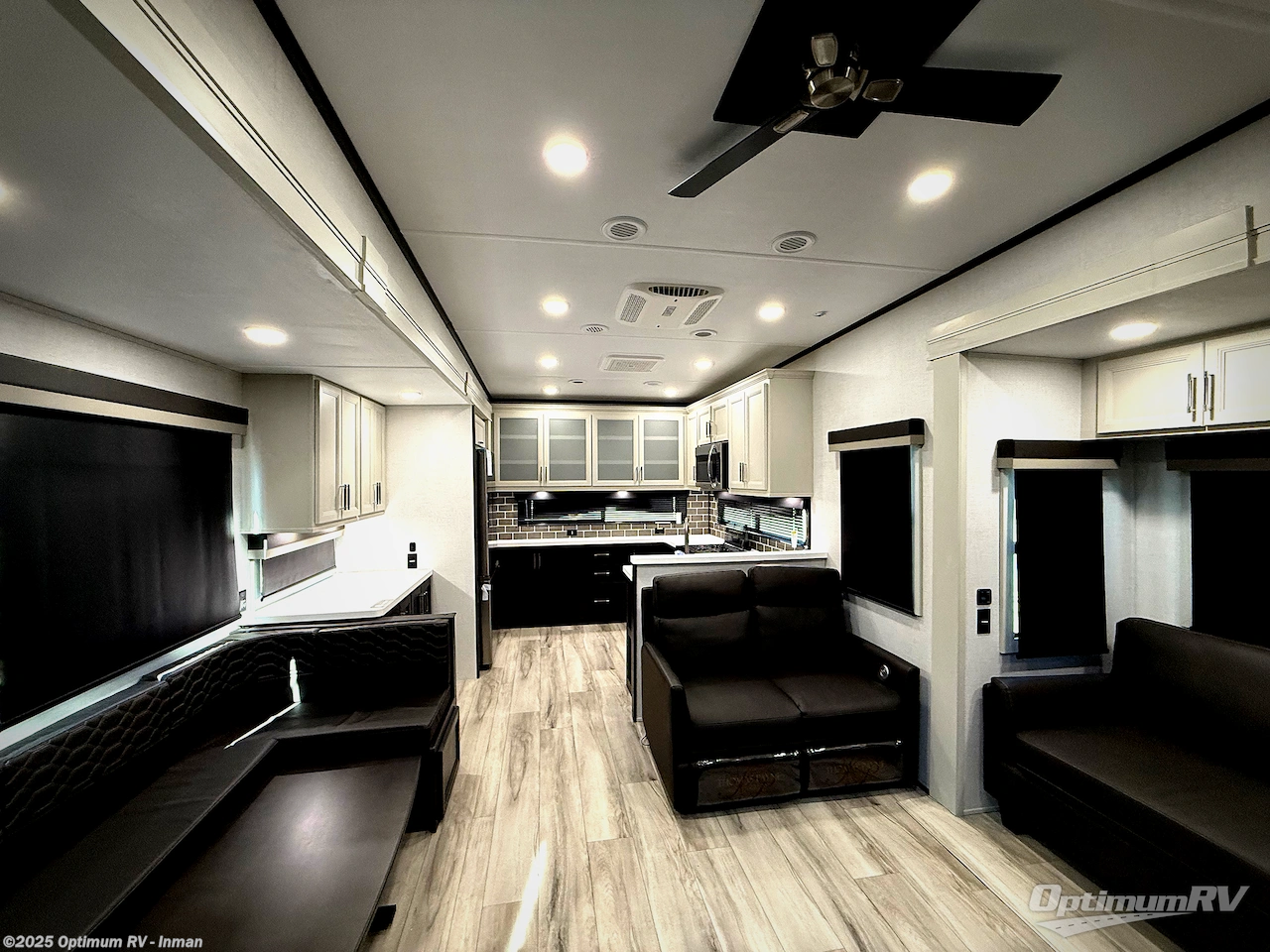 New 2026 Keystone Alpine Avalanche Edition 379MB available in Inman, South Carolina