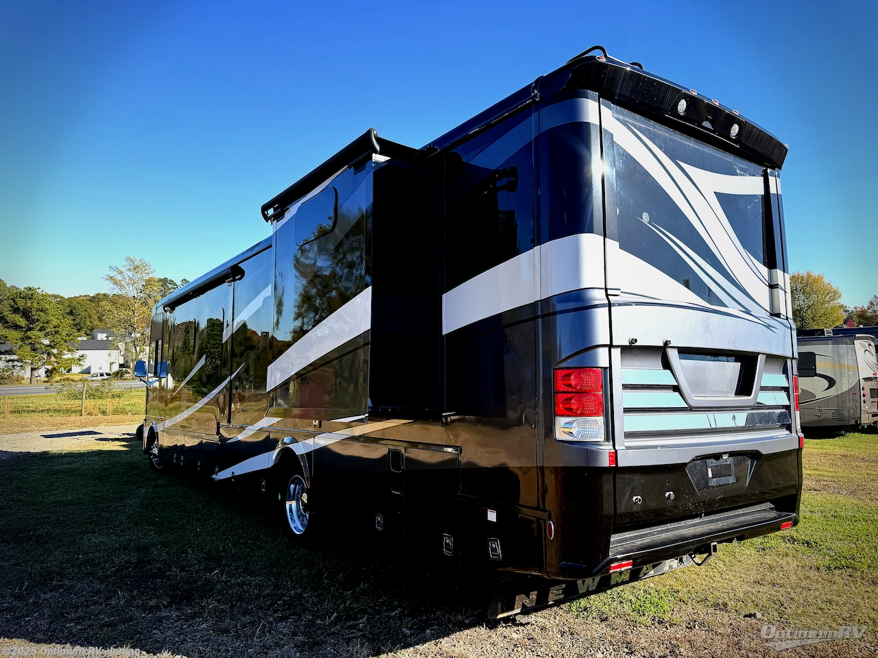 Contact us now about this 2018 Newmar Canyon Star 3924! 2018 Canyon Star 3924 by Newmar from Optimum RV - Inman in Inman, South Carolina