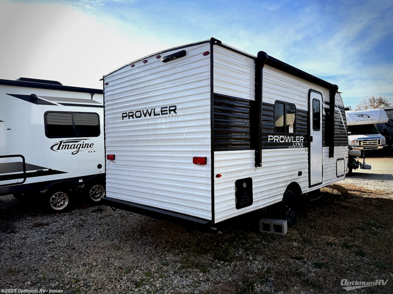 Call now about this 2026 Heartland Prowler 1700RB! 2026 Heartland Prowler 1700RB - New Travel Trailer For Sale by Optimum RV - Inman in Inman, South Carolina features Awning