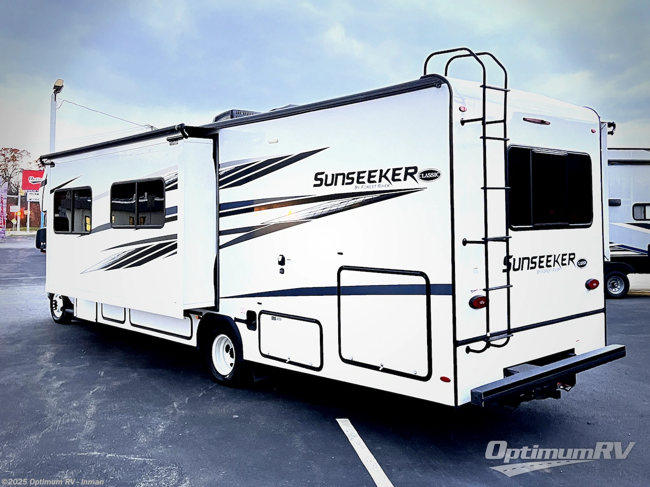 Call now about this 2023 Forest River Sunseeker Classic 3010DS Ford! 2023 Forest River Sunseeker Classic 3010DS Ford - Used Class C For Sale by Optimum RV - Inman in Inman, South Carolina features Awning, Slideout