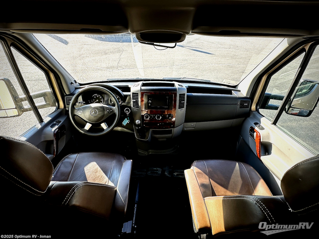 Contact us now about this 2017 Dynamax Corp isata 3 24FW! 2017 isata 3 24FW by Dynamax Corp from Optimum RV - Inman in Inman, South Carolina