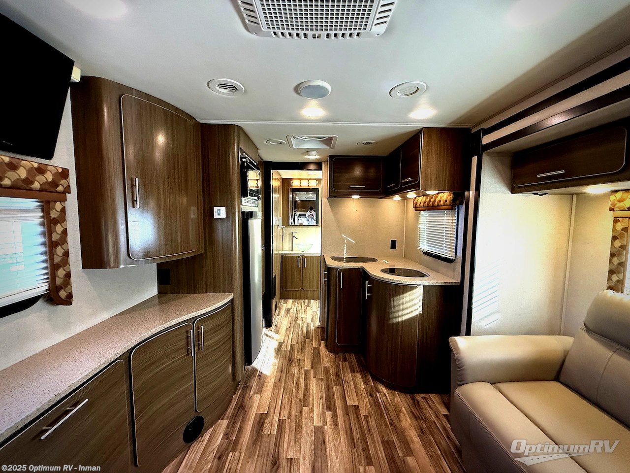 Used 2015 Renegade Village 25RBS available in Inman, South Carolina