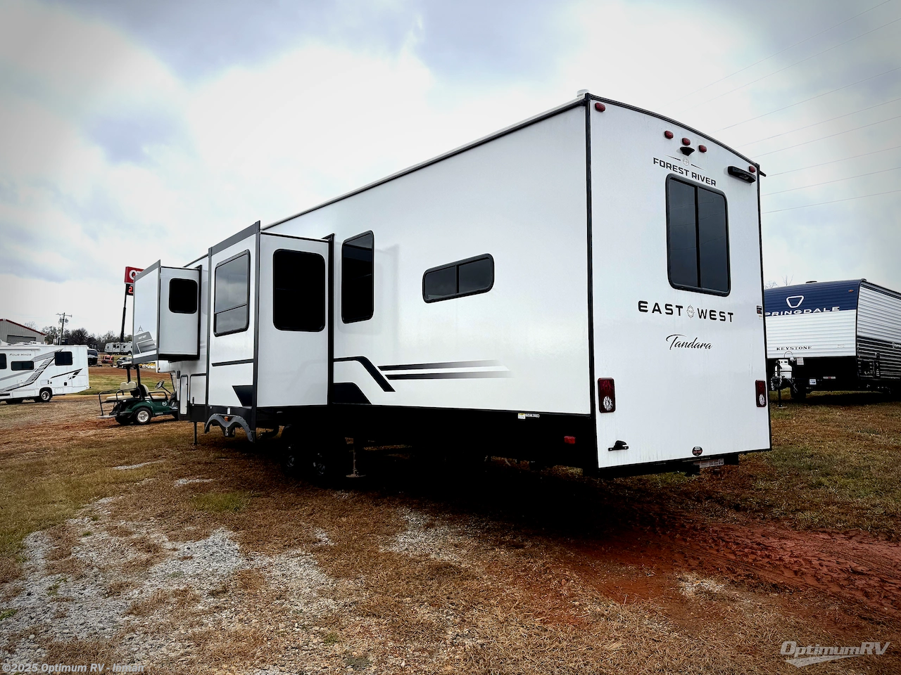 Contact us now about this 2026 East to West Tandara 388LR! 2026 Tandara 388LR by East to West from Optimum RV - Inman in Inman, South Carolina