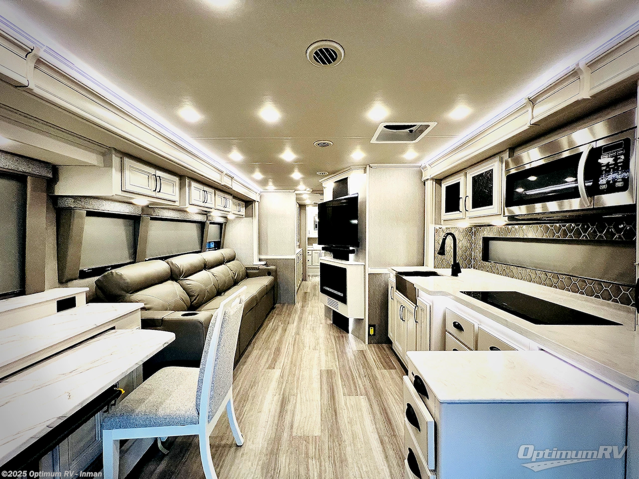 Call now about this 2023 Fleetwood Frontier 36SS! 2023 Fleetwood Frontier 36SS - Used Class A For Sale by Optimum RV - Inman in Inman, South Carolina features Awning, Slideout
