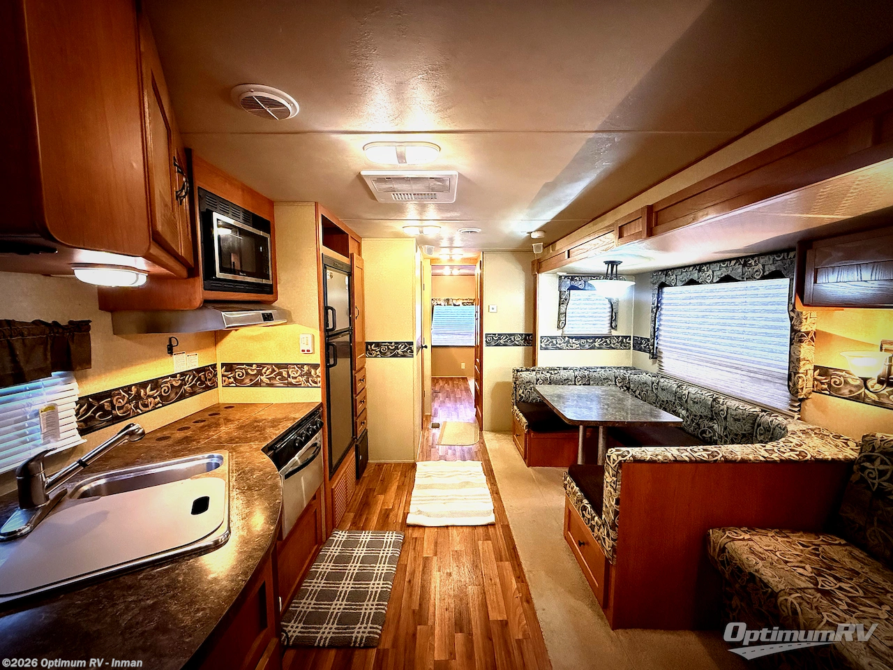 Used 2011 Forest River Wildwood Heritage Glen 312QBUD available in Inman, South Carolina