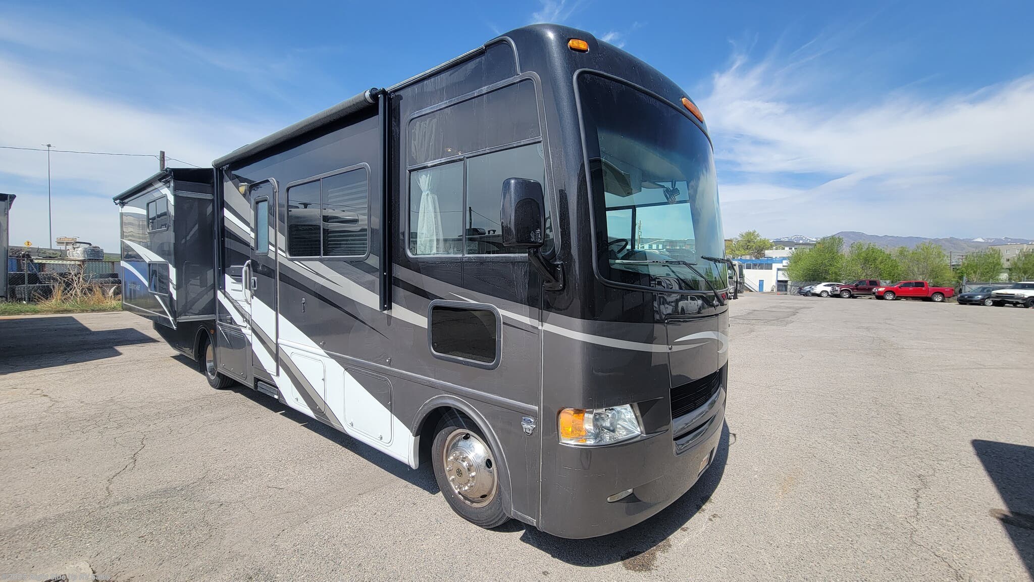 Email now about this 2012 Thor Motor Coach Hurricane 31G! Used 2012 Thor Motor Coach Hurricane 31G available in Salt Lake City, Utah