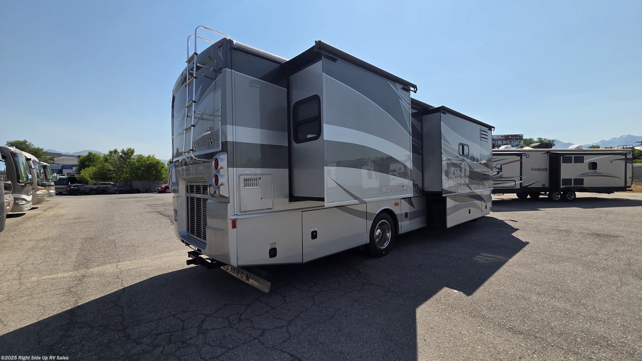 Contact us now about this 2008 Fleetwood Expedition 36D! 2008 Expedition 36D by Fleetwood from Right Side Up RV Sales in Salt Lake City, Utah