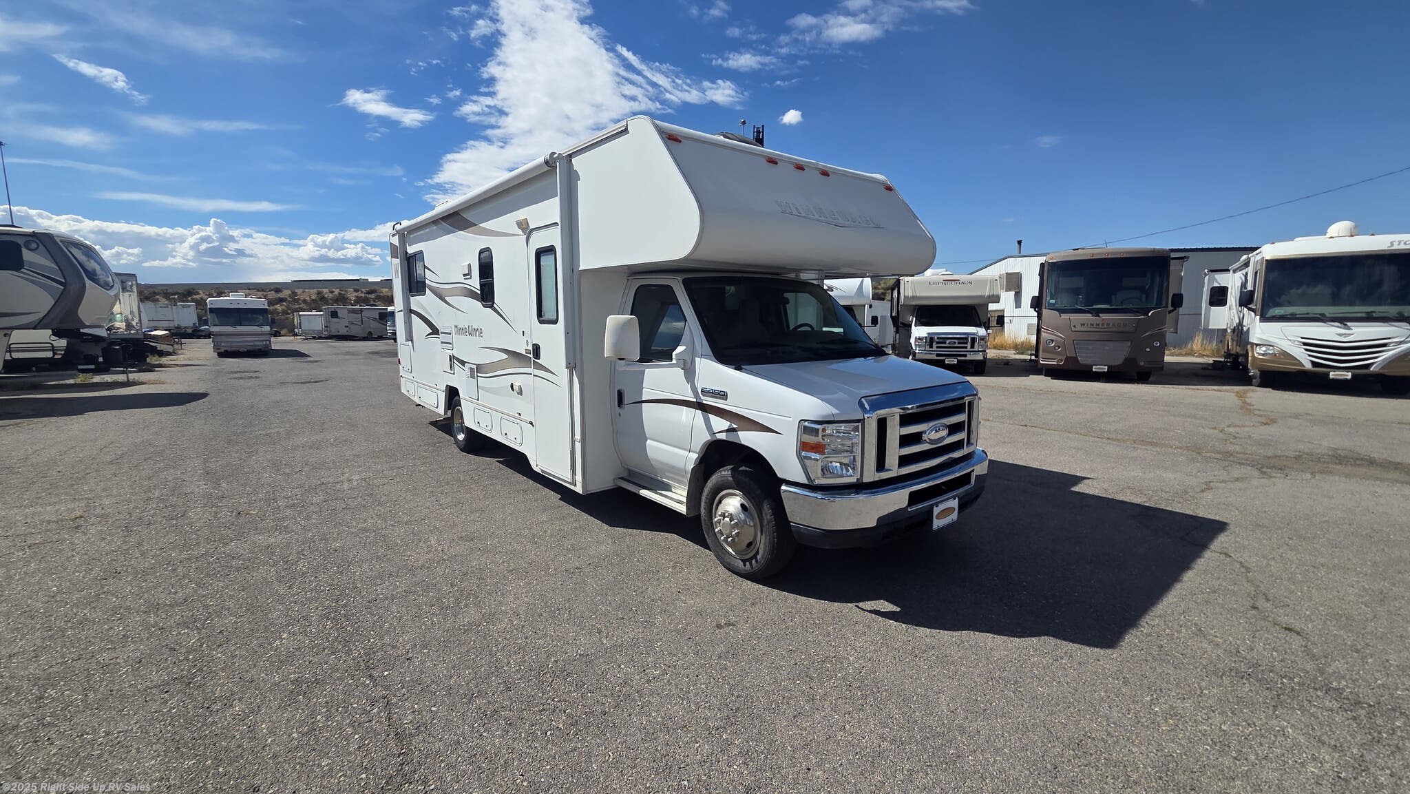 Email now about this 2014 Winnebago Minnie Winnie 27Q! Used 2014 Winnebago Minnie Winnie 27Q available in Salt Lake City, Utah