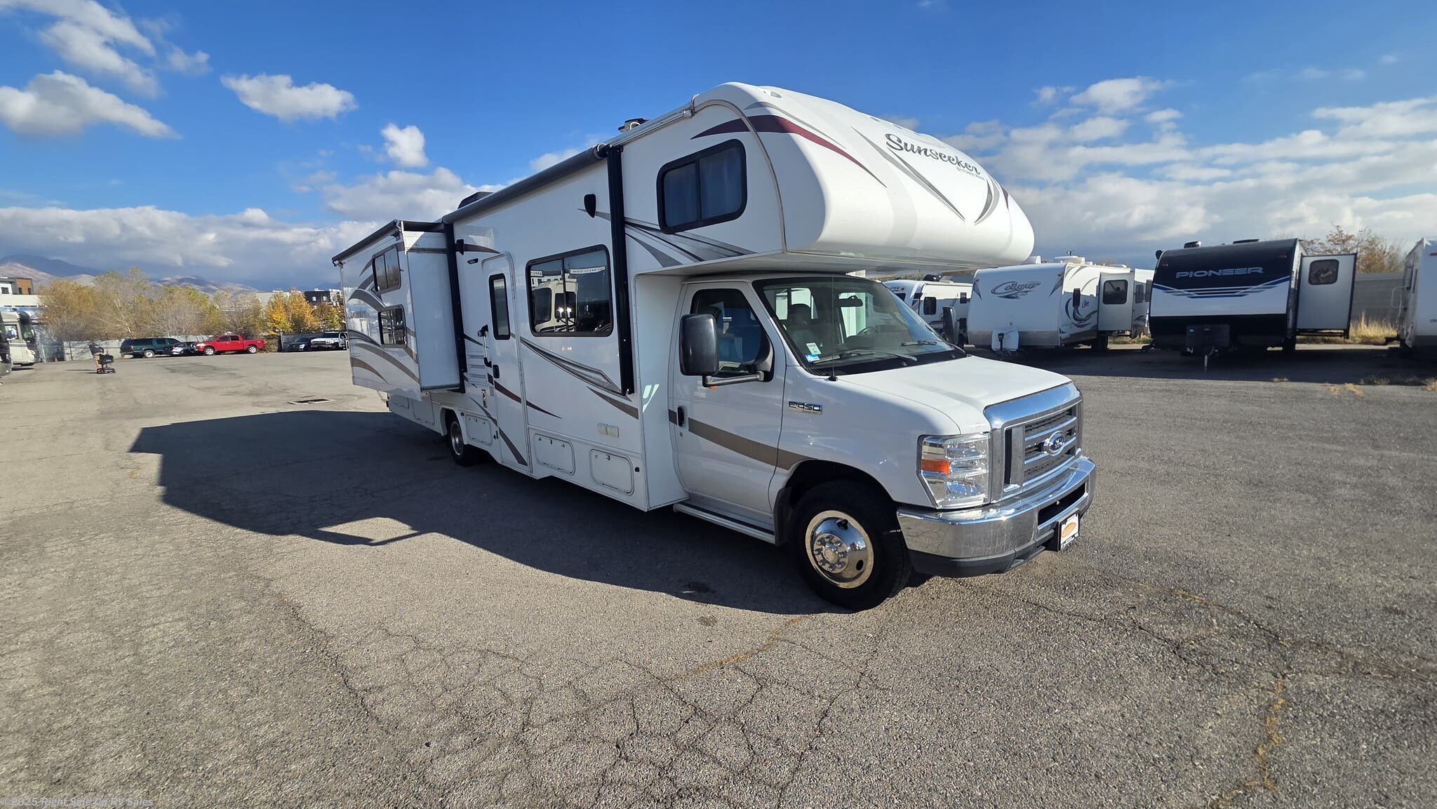 Email now about this 2018 Forest River Sunseeker 3170DS! Used 2018 Forest River Sunseeker 3170DS available in Salt Lake City, Utah