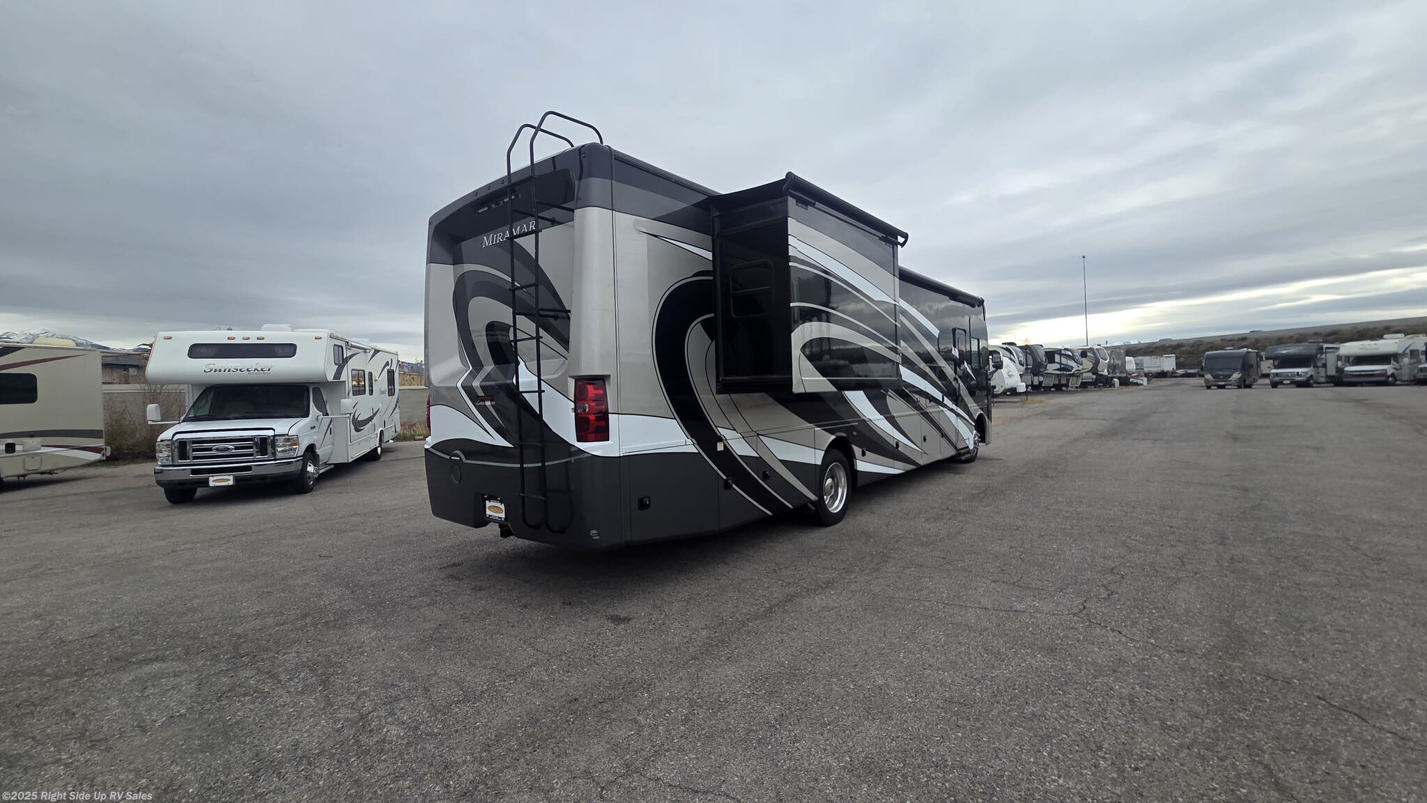 Used 2020 Thor Motor Coach Miramar 35.3 available in Salt Lake City, Utah