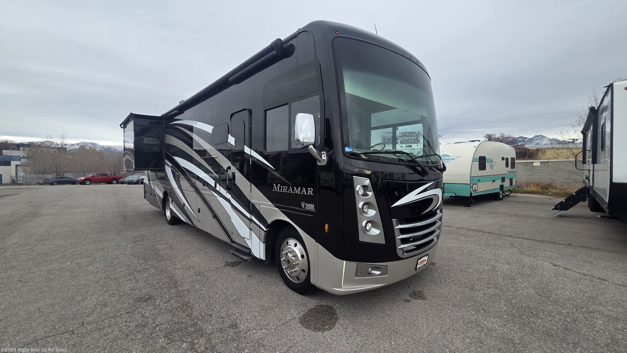 Email now about this 2020 Thor Motor Coach Miramar 35.3! Used 2020 Thor Motor Coach Miramar 35.3 available in Salt Lake City, Utah