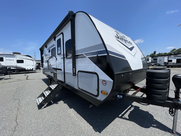 Email now about this 2024 Jayco Jay Feather 21MBH! New 2024 Jayco Jay Feather 21MBH available in Concord, North Carolina