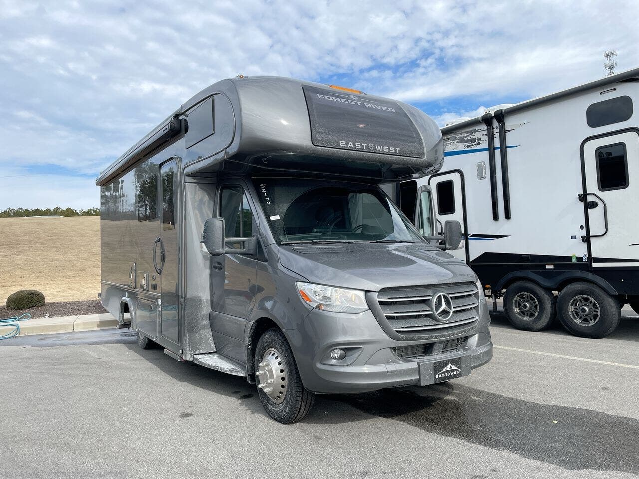 Contact us now about this 2025 East to West Entrada M-Class 24FM! 2025 Entrada M-Class 24FM by East to West from Blue Compass RV Charlotte in Concord, North Carolina