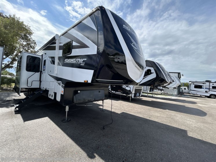 Email now about this 2025 Jayco Seismic 395! New 2025 Jayco Seismic 395 available in Concord, North Carolina
