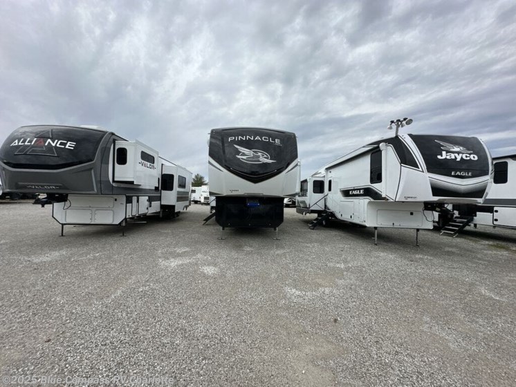 Email now about this 2026 Jayco Pinnacle 38FBRK! New 2026 Jayco Pinnacle 38FBRK available in Concord, North Carolina