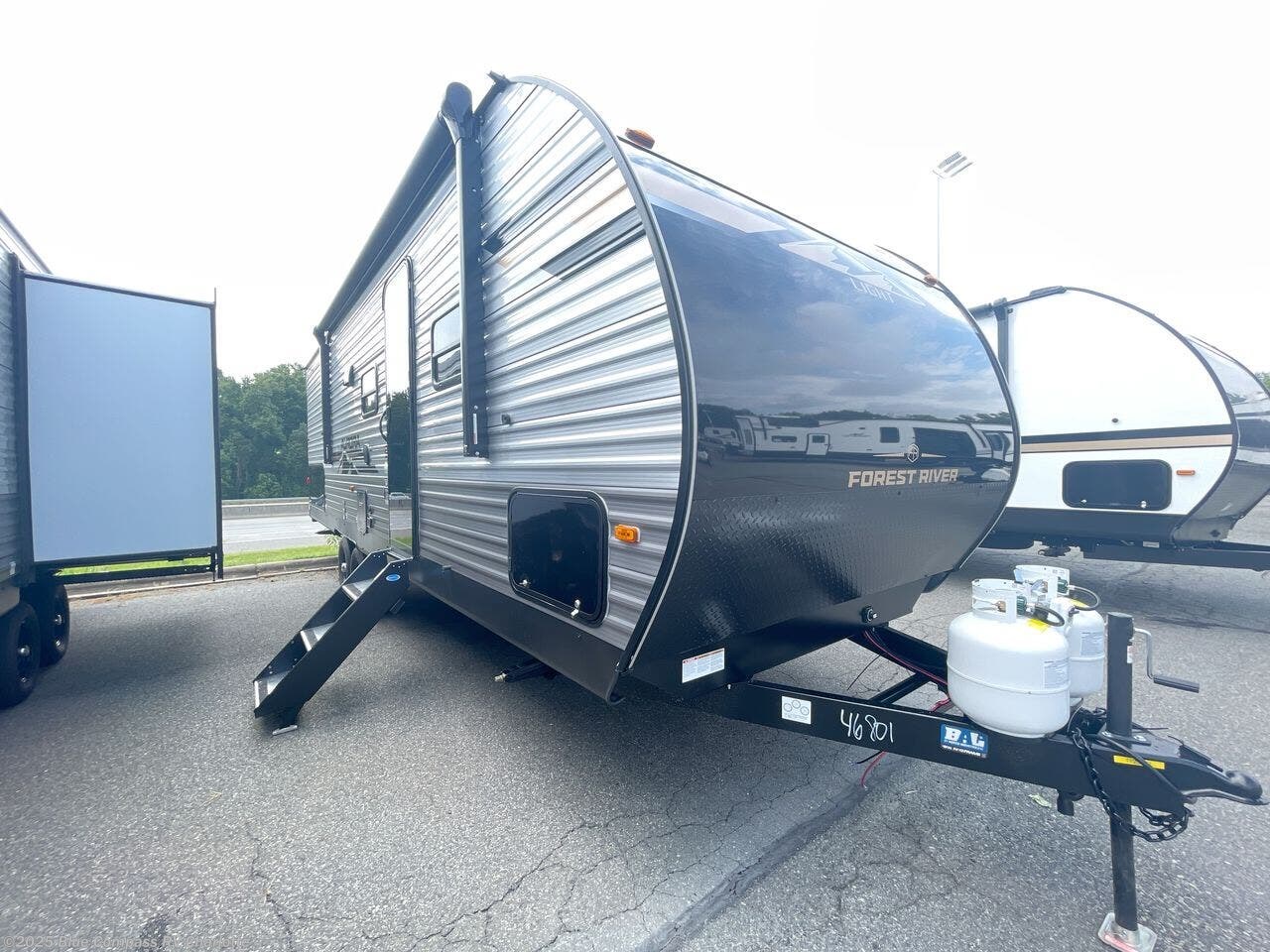 Contact us now about this 2026 Forest River Aurora Light 26BHS! 2026 Aurora Light 26BHS by Forest River from Blue Compass RV Charlotte in Concord, North Carolina