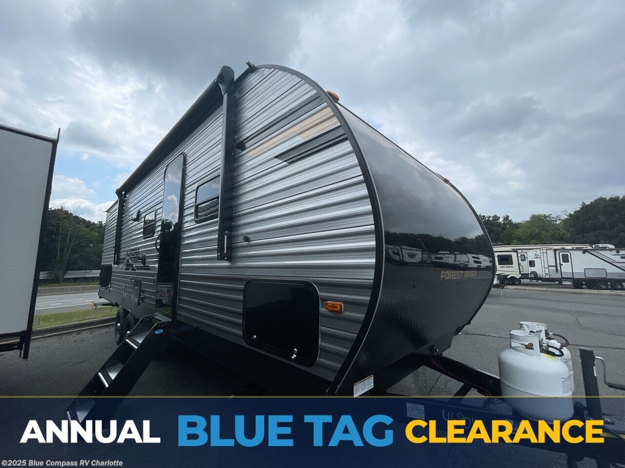 Email now about this 2026 Forest River Aurora Light 26BHS! New 2026 Forest River Aurora Light 26BHS available in Concord, North Carolina